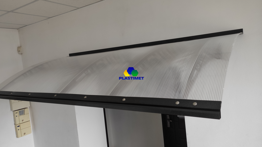 Дашок Plastimet 4,05x1 м Hi-tech, чорний, моноліт 3 мм, прозорий DashOk-4.05x1-Hd-3-p фото